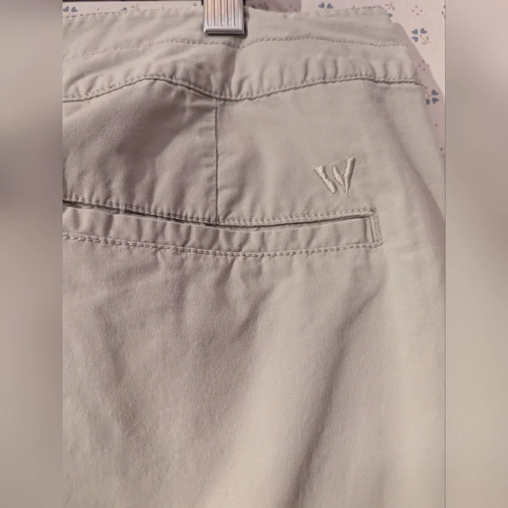 White Sierra 10 Bermuda Shorts Light Tan Women's Hiking Walking Outdoors